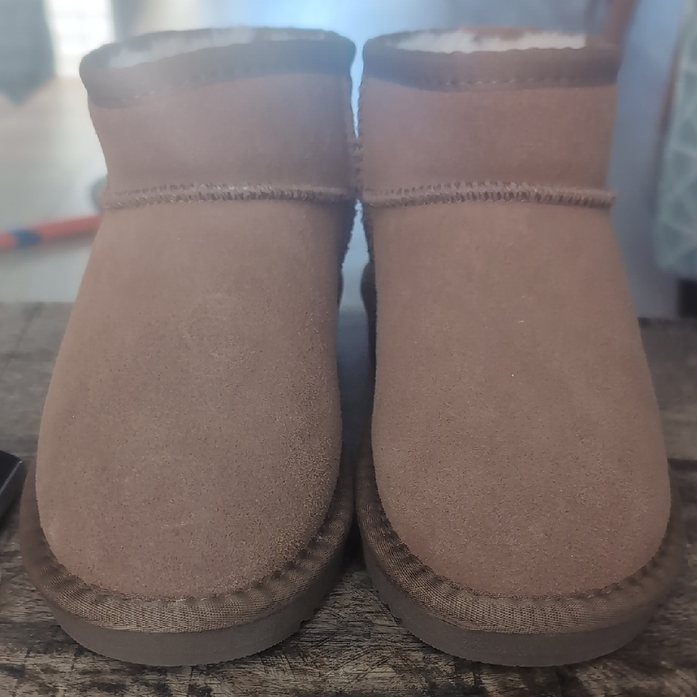 Source Unknown Tan Women's Slippers